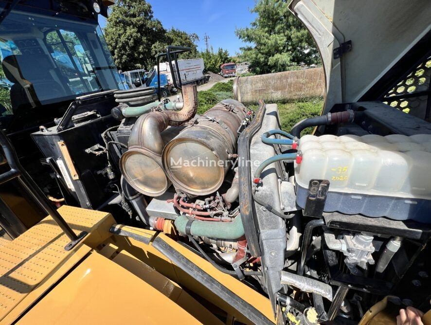 Wheel loader Caterpillar 966M