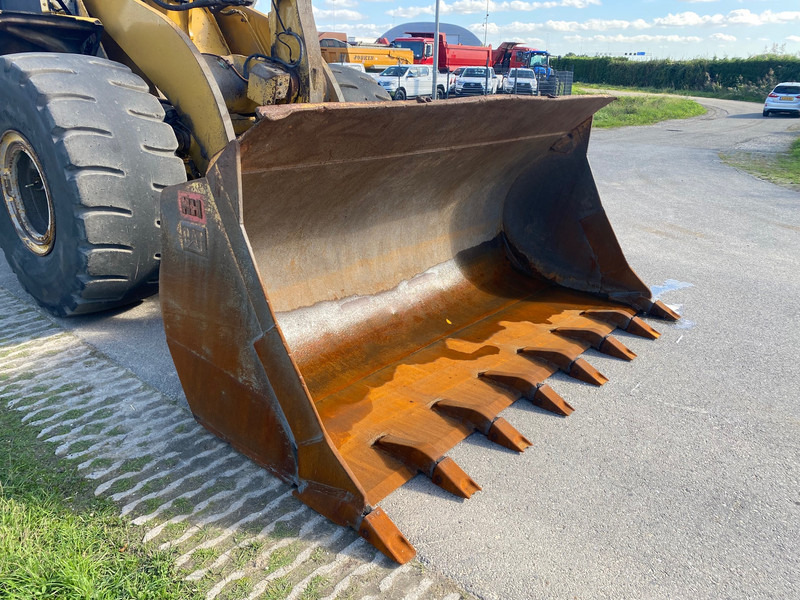 Wheel loader Caterpillar 966M XE