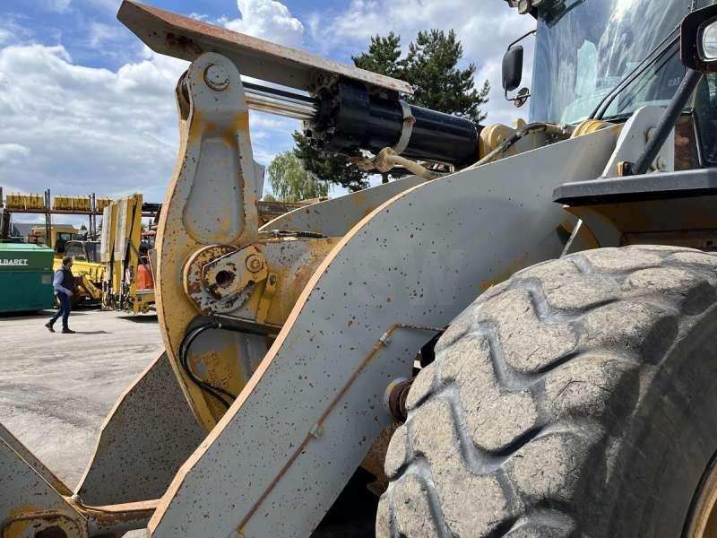 Wheel loader Caterpillar 972K