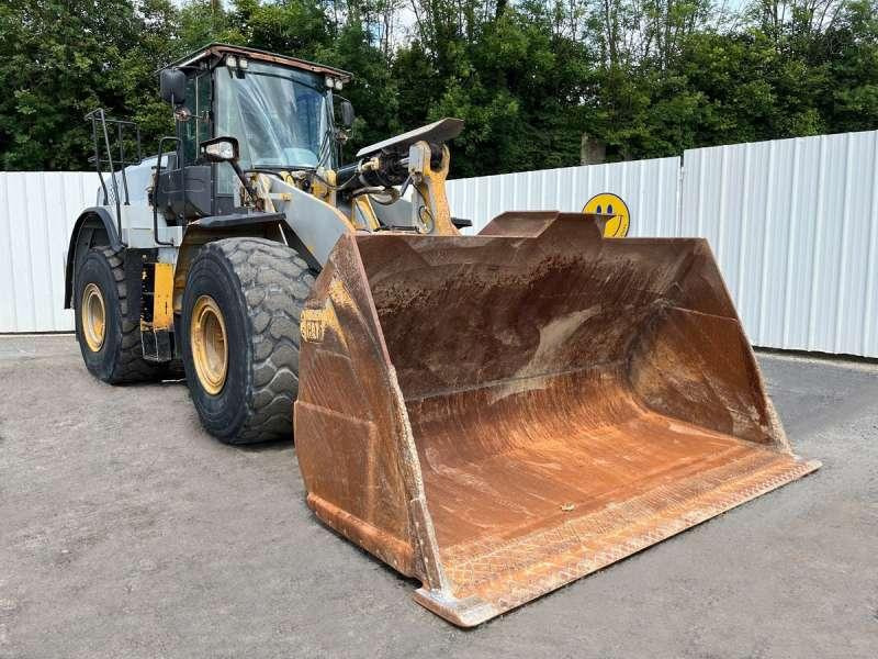 Wheel loader Caterpillar 972K