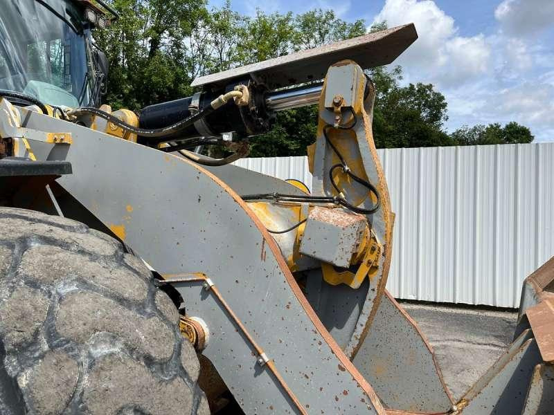 Wheel loader Caterpillar 972K