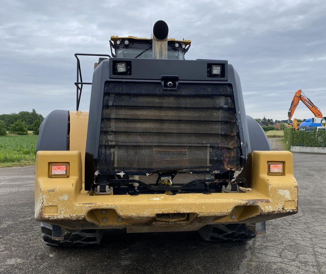 Wheel loader Caterpillar 982M 1er Main Certificat CE