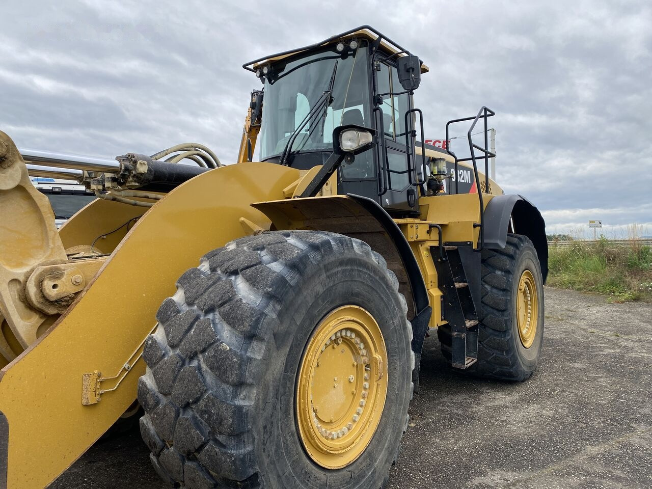 Wheel loader Caterpillar 982M 1er Main Certificat CE