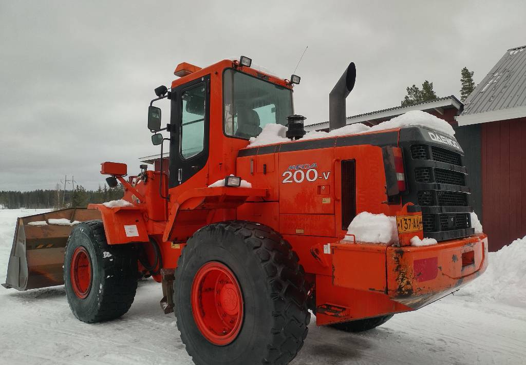 Wheel loader Daewoo 200-V Mega