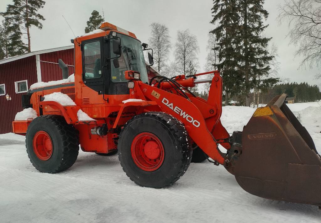 Wheel loader Daewoo 200-V Mega