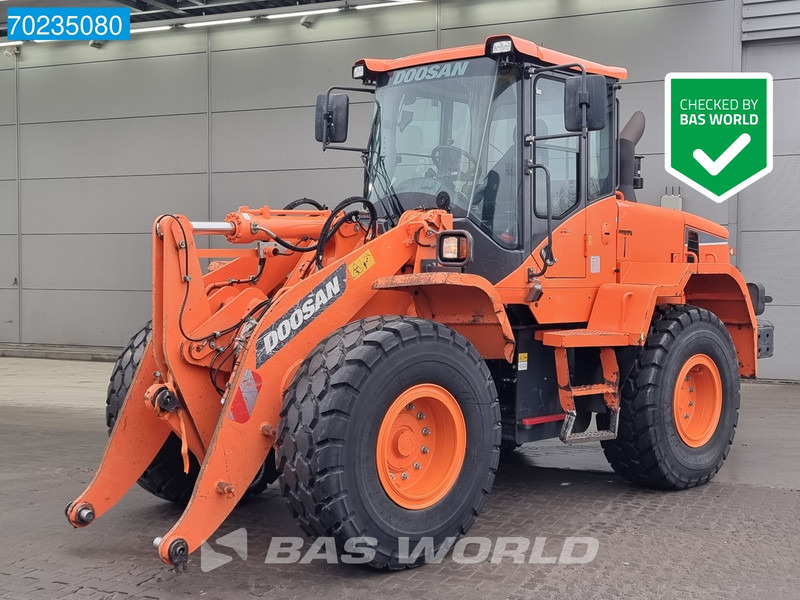 Wheel loader Doosan DL220-5 DUTCH DEALER MACHINE