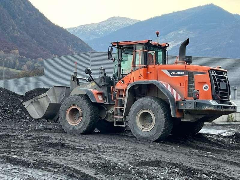 Wheel loader Doosan DL300