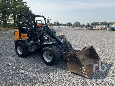 Wheel loader GIANT V5003 X-TRA HD