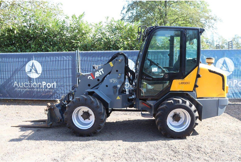 Wheel loader Giant V5003T