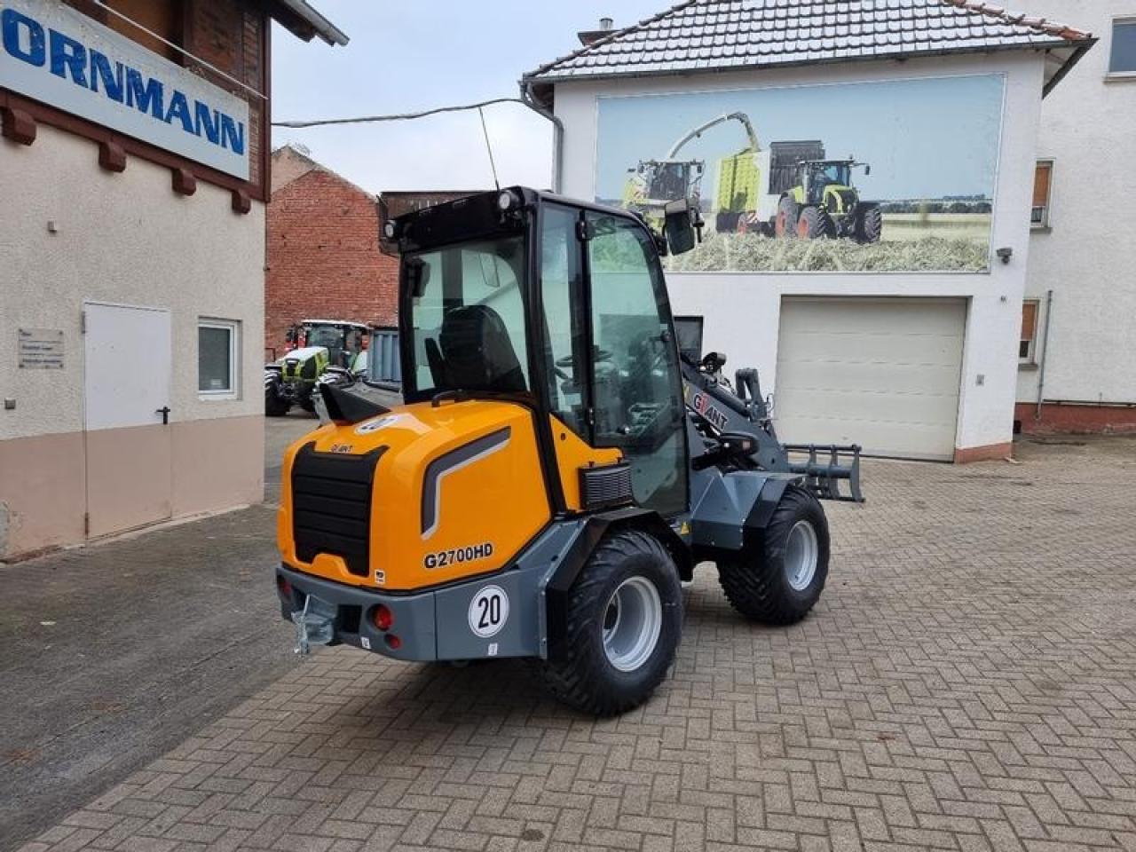 Wheel loader Giant g 2700 hd mit kabine und euro aufnamhe