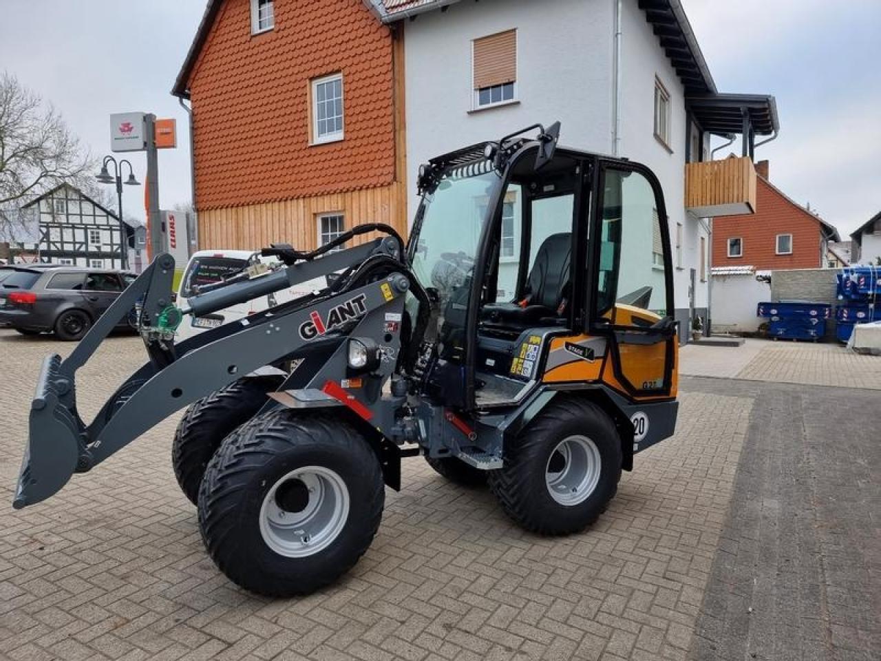 Wheel loader Giant g 2700 hd mit kabine und euro aufnamhe