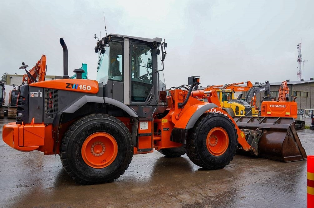 Wheel loader Hitachi ZW150 PITKÄT AISAT, VAAKA