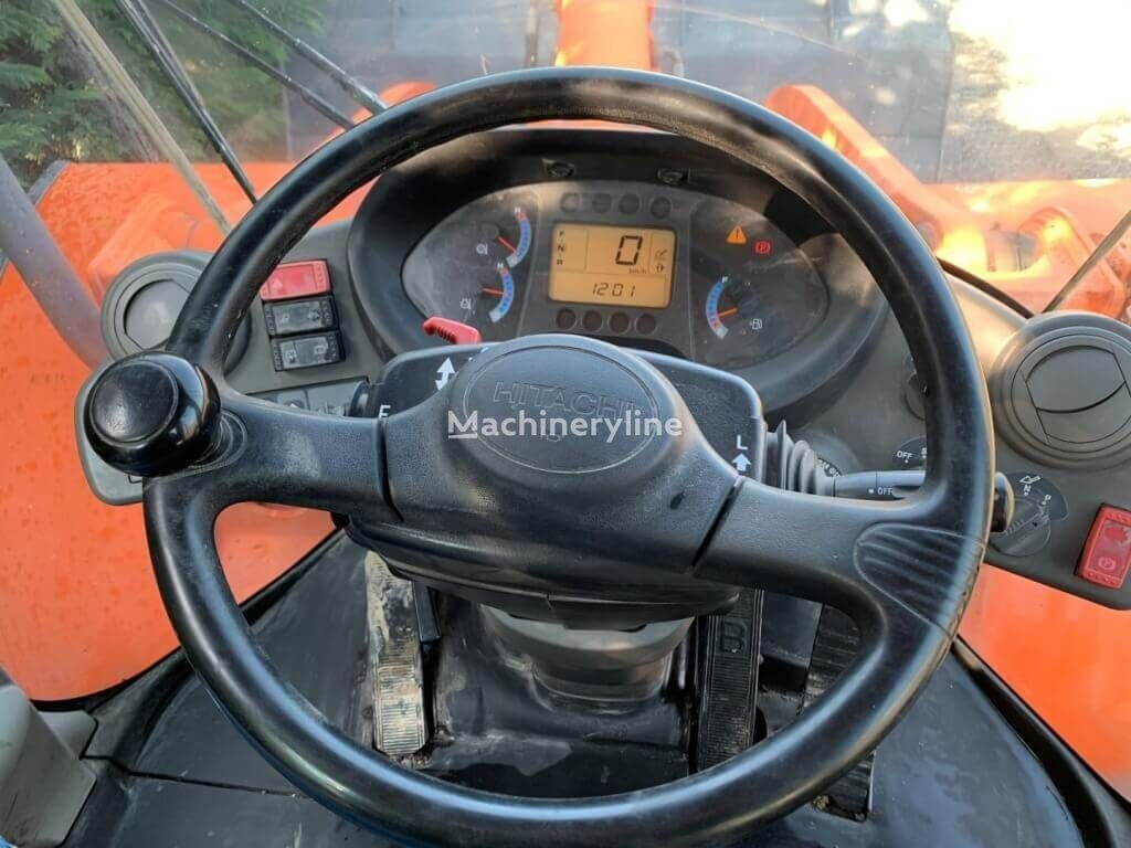 Wheel loader Hitachi ZW220