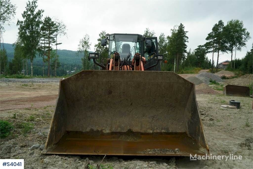 Wheel loader Hitachi ZW330 with Bucket