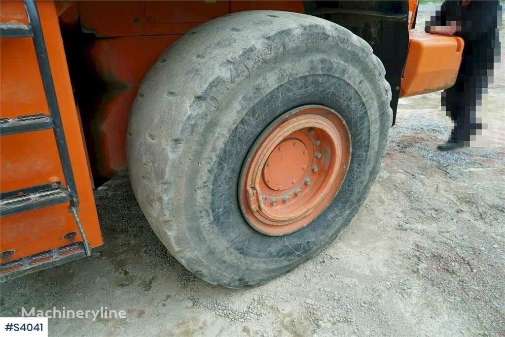 Wheel loader Hitachi ZW330 with Bucket