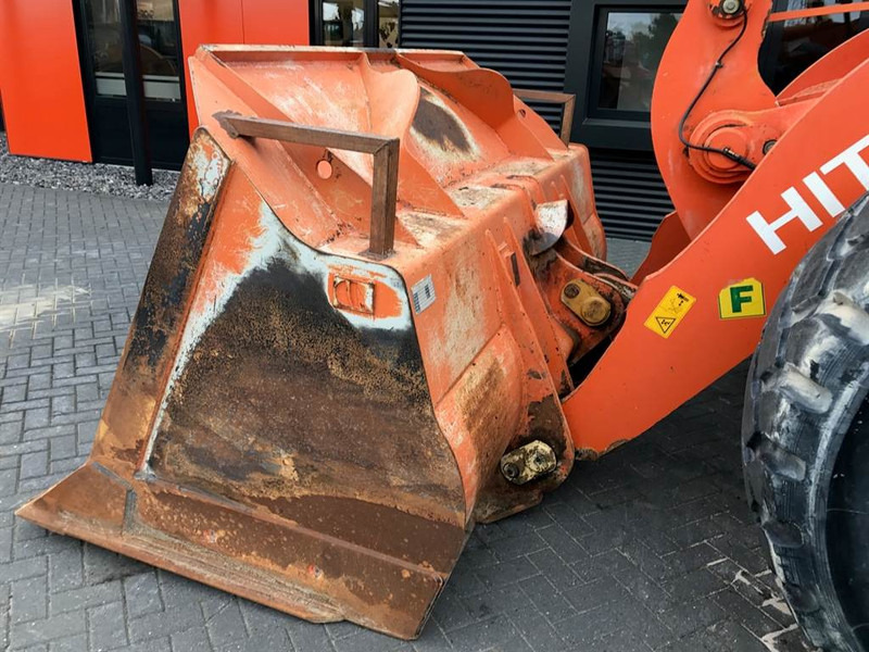 Wheel loader Hitachi ZW 310