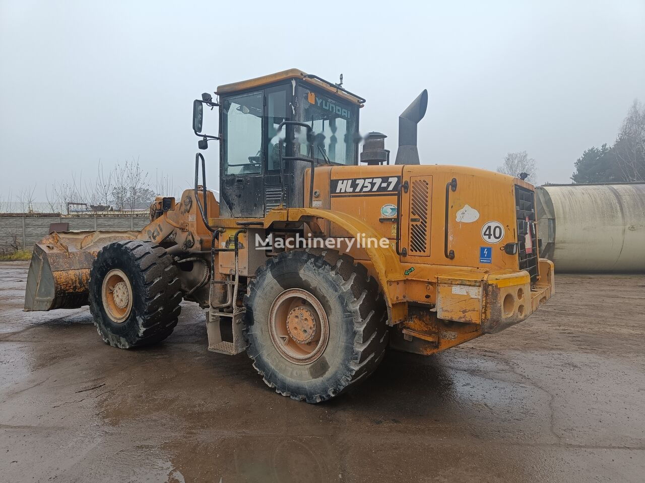 Wheel loader Hyundai HL757-7