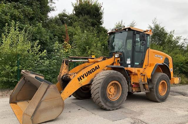 Wheel loader Hyundai HL940