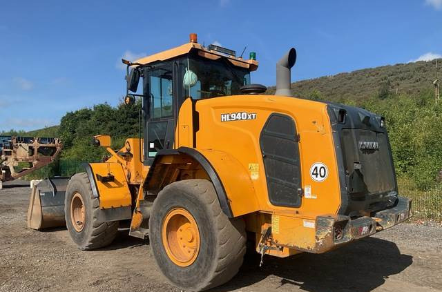 Wheel loader Hyundai HL940