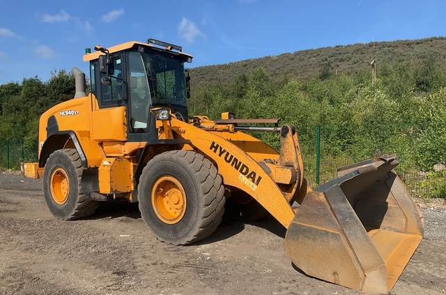 Wheel loader Hyundai HL940