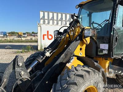 Wheel loader JCB 406 T4