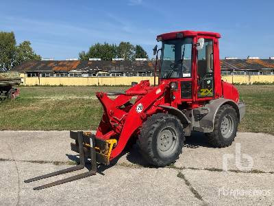 Wheel loader JCB 408B