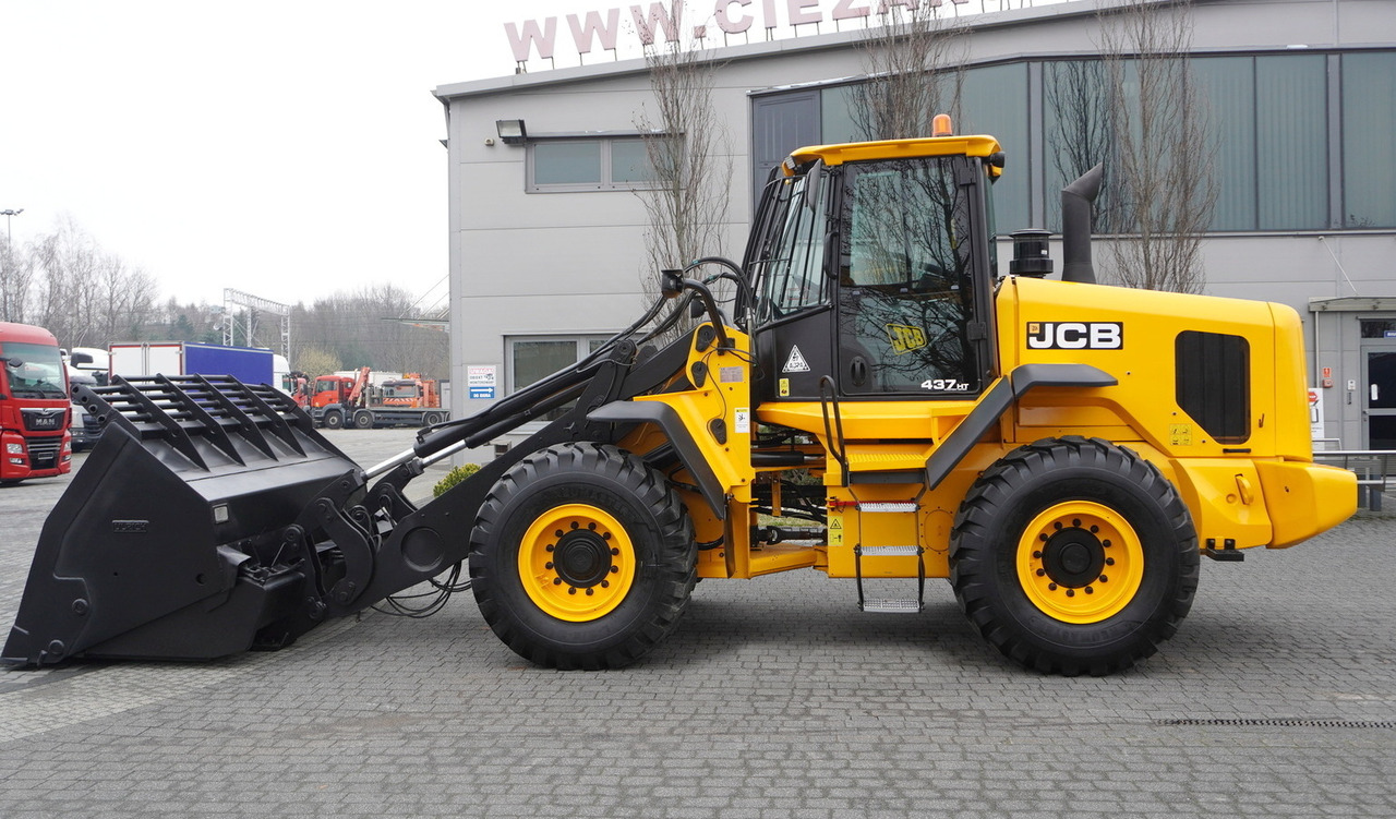 Wheel loader JCB 437 HT T4 / Long reach / 17t