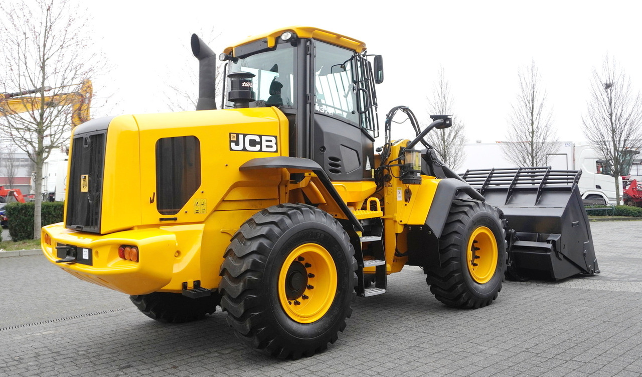 Wheel loader JCB 437 HT T4 / Long reach / 17t