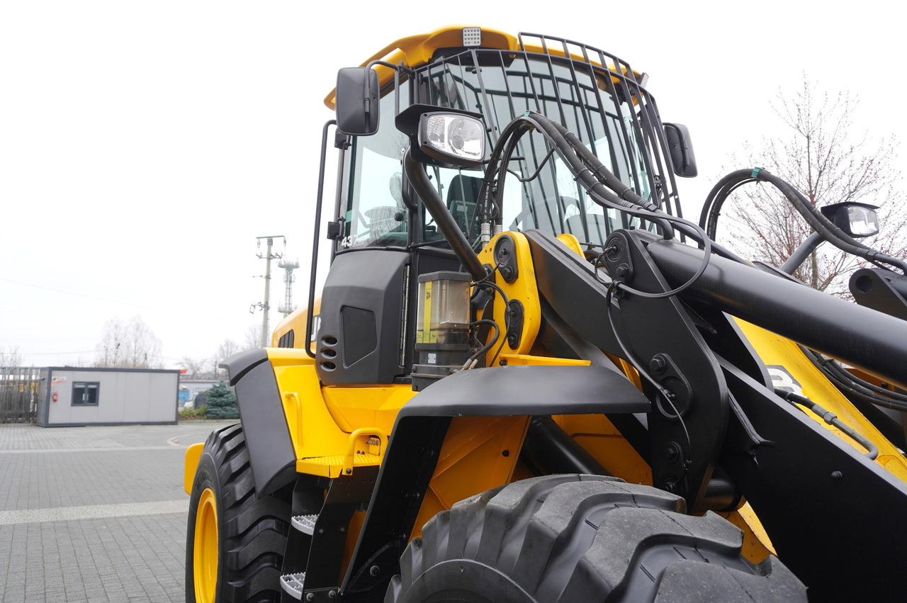 Wheel loader JCB 437 HT T4 / Long reach / 17t