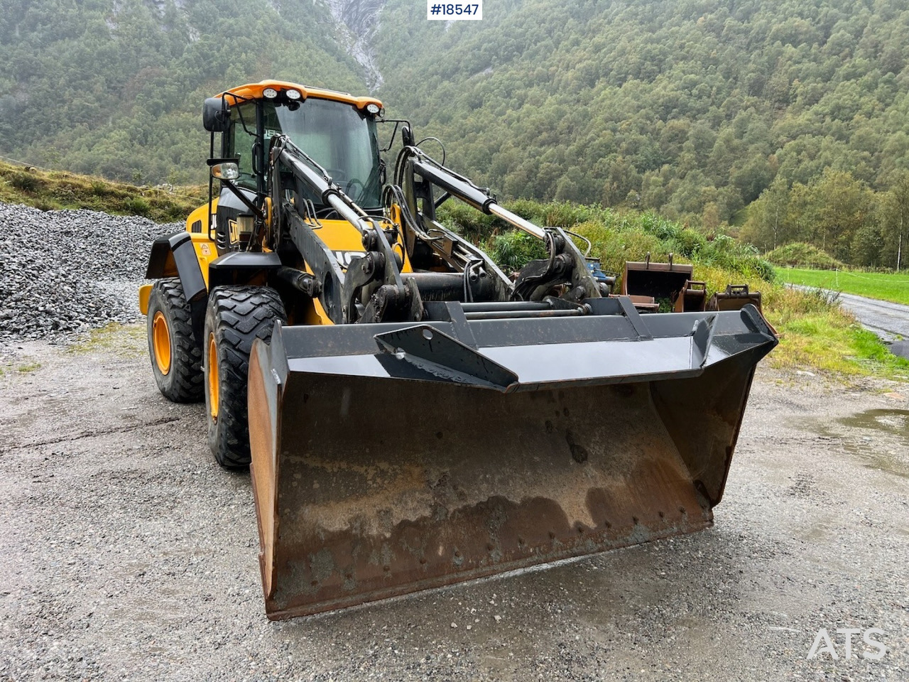 Wheel loader Jcb 437HT