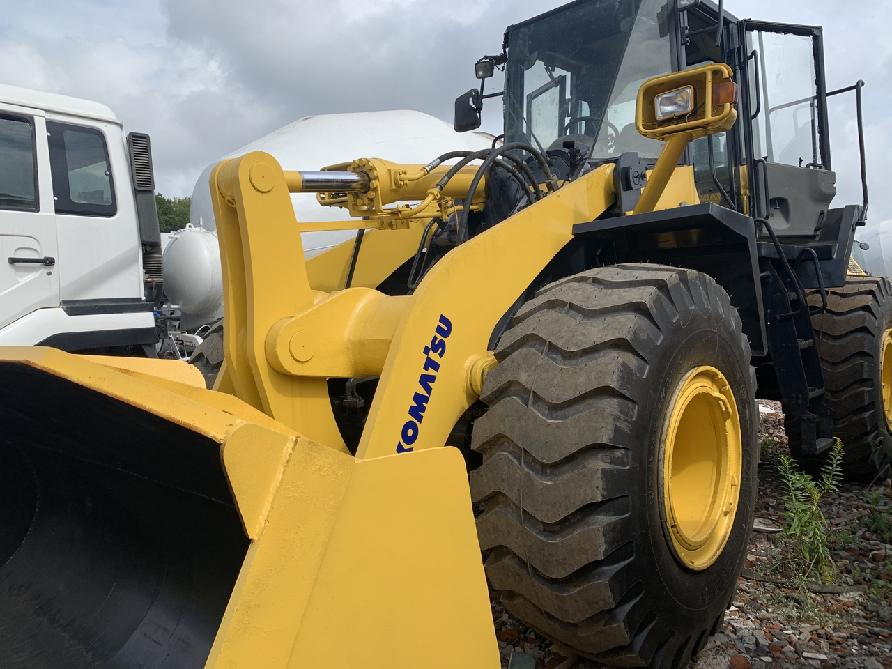 Wheel loader KOMATSU WA380Z-wheel loader