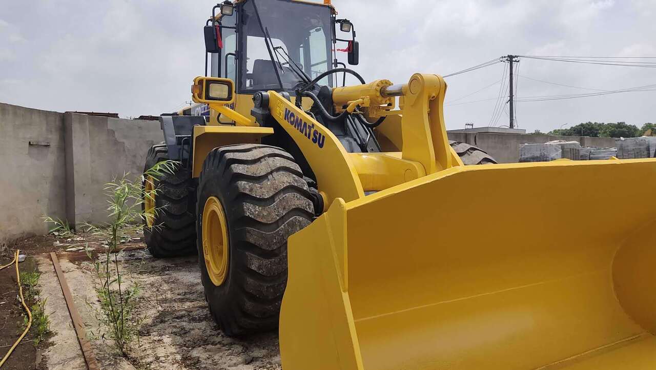 Wheel loader KOMATSU WA470-3