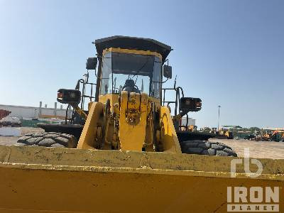 Wheel loader KOMATSU WA500-3