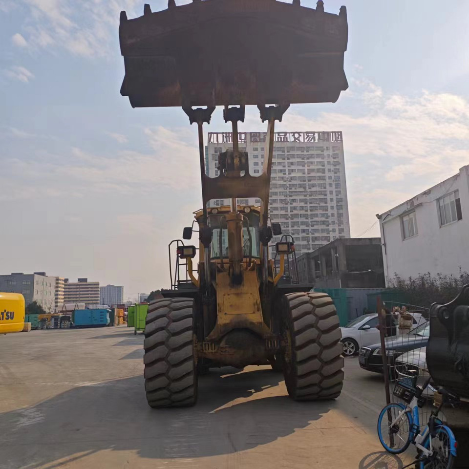 Wheel loader KOMATSU WA600-3