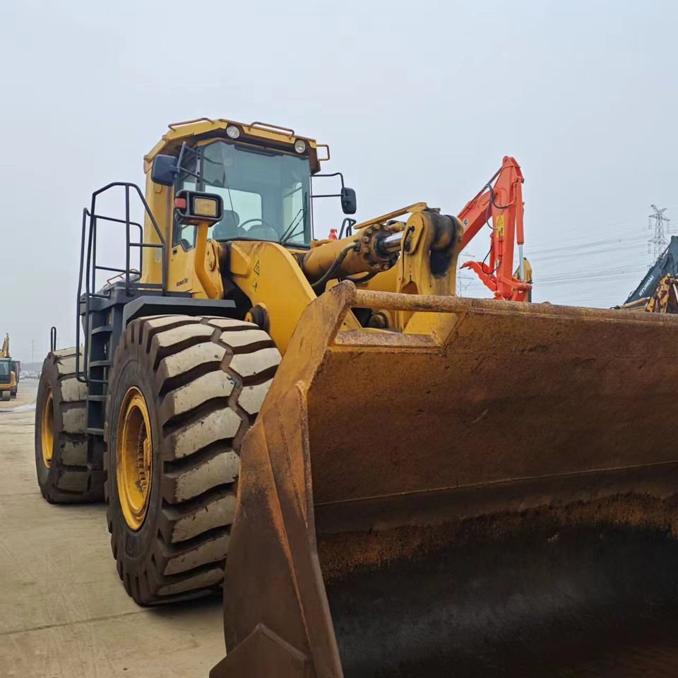 Wheel loader KOMATSU WA600-3