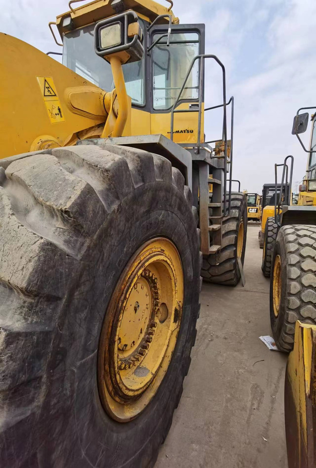 Wheel loader KOMATSU WA600-3