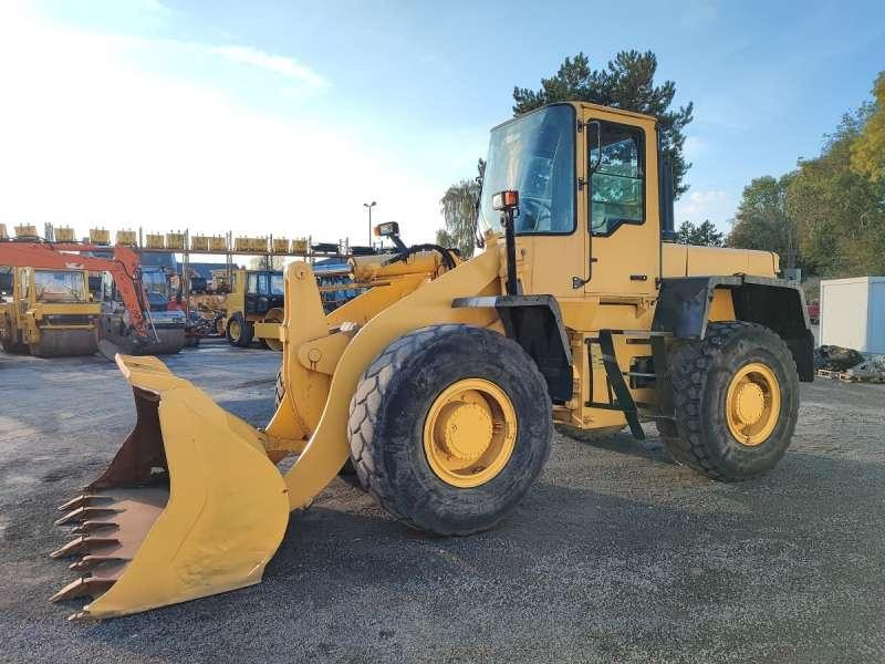 Wheel loader Komatsu WA270-3