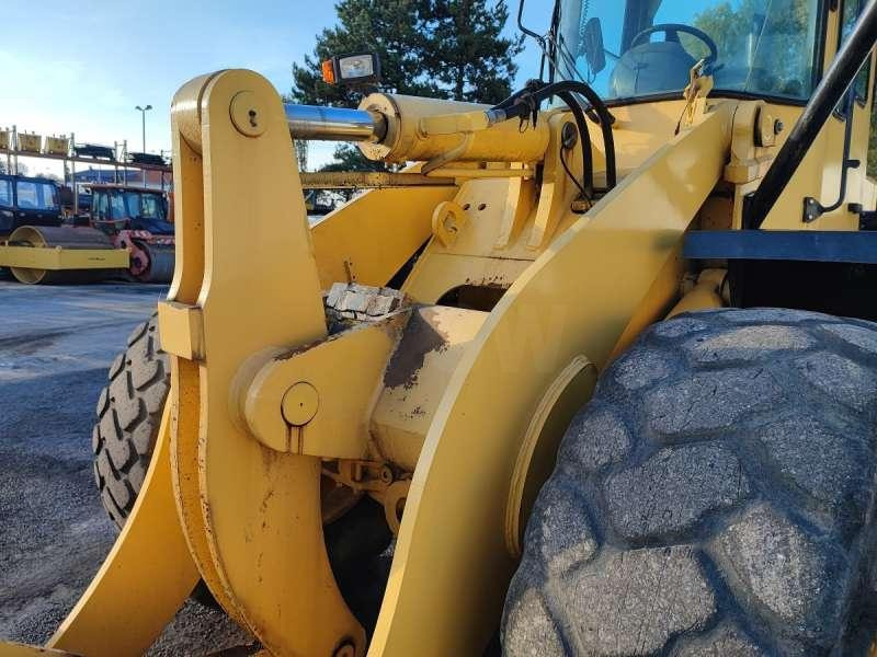 Wheel loader Komatsu WA270-3