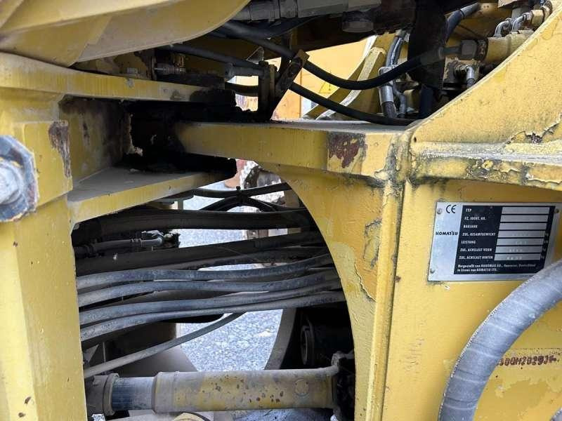 Wheel loader Komatsu WA380-3H MACHINE SUISSE