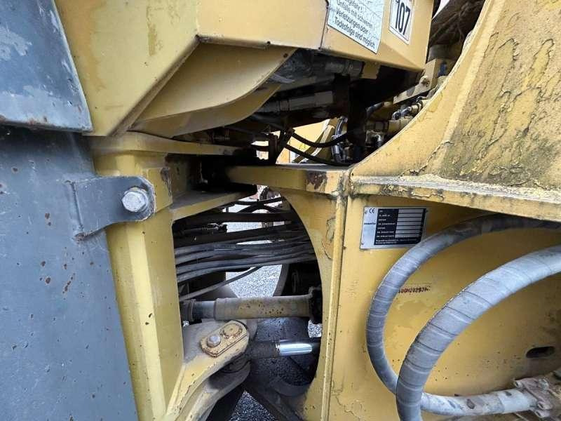 Wheel loader Komatsu WA380-3H MACHINE SUISSE