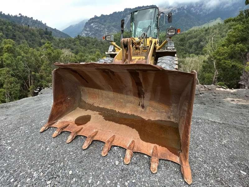 Wheel loader Komatsu WA380-3H MACHINE SUISSE