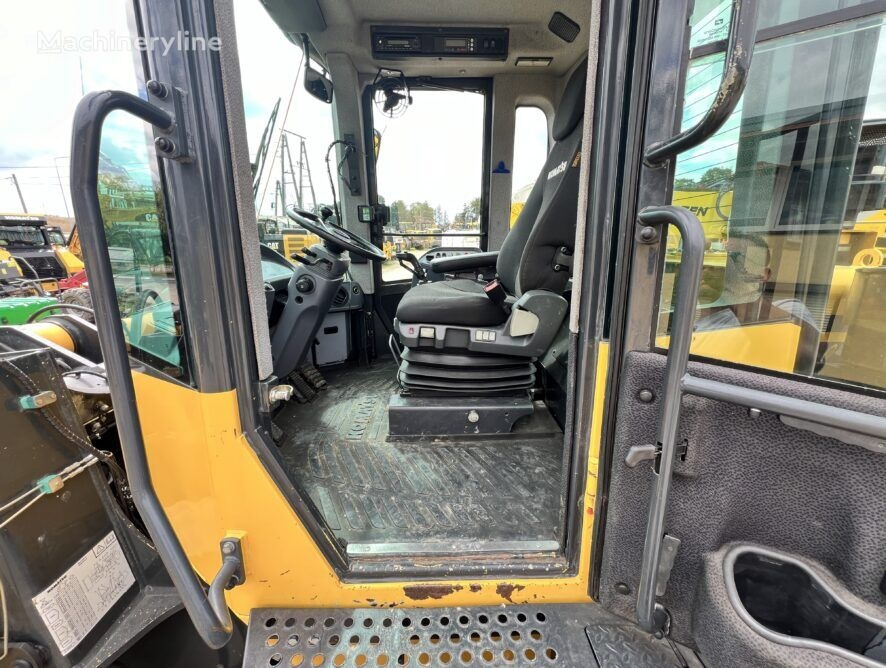 Wheel loader Komatsu WA380-6