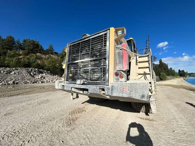 Wheel loader Komatsu WA600-8E0