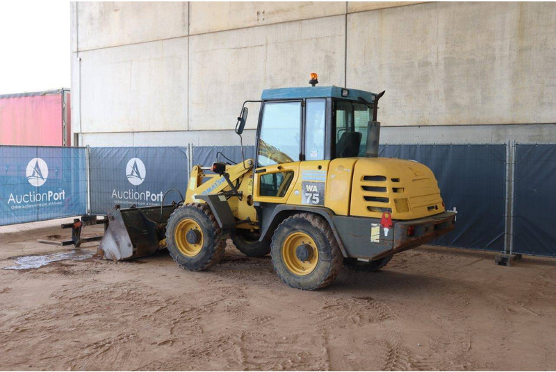 Wheel loader Komatsu WA75-3