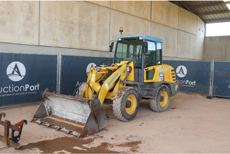 Wheel loader Komatsu WA75-3