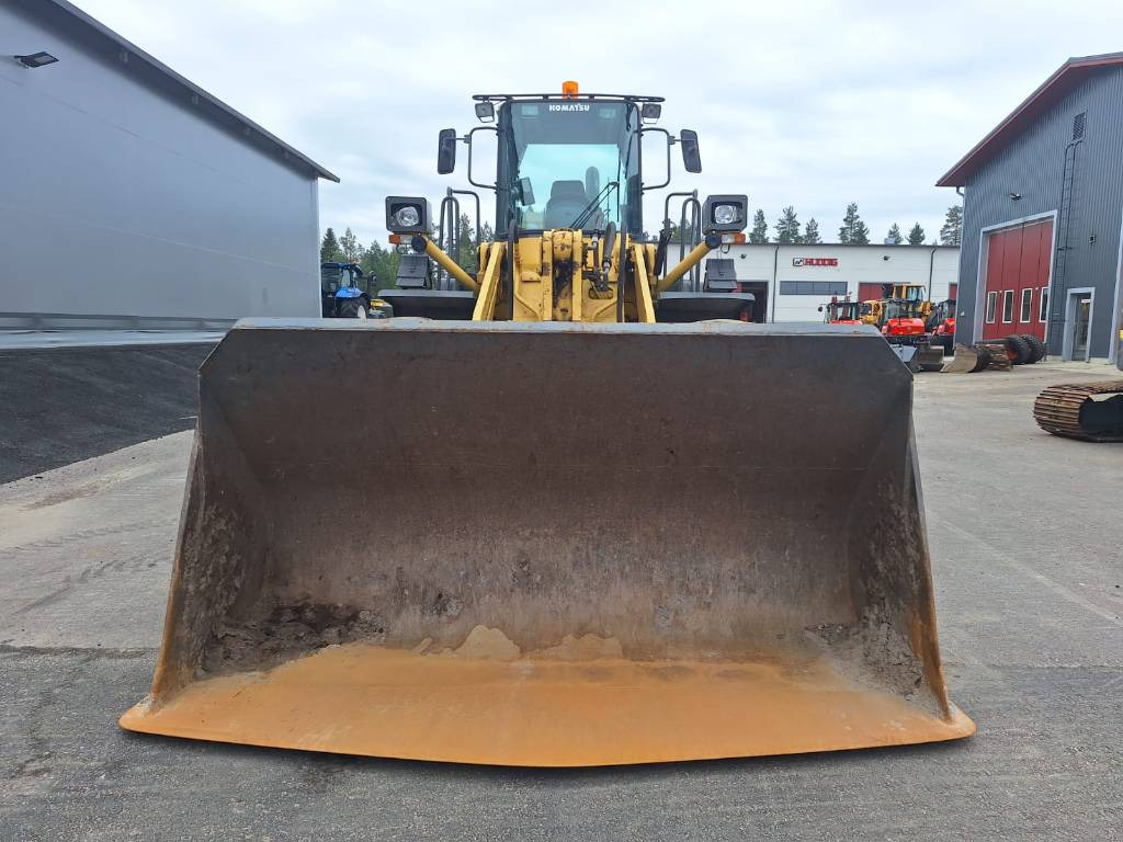 Wheel loader Komatsu WA 380-3A