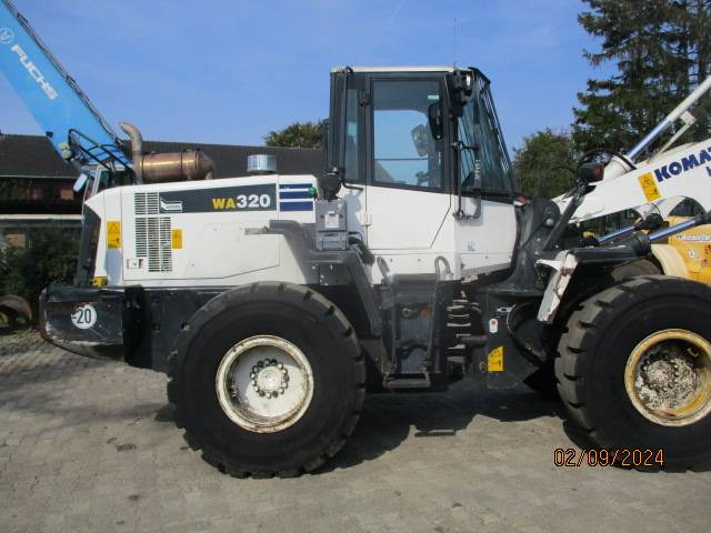 Wheel loader Komatzu WA 320 - 6