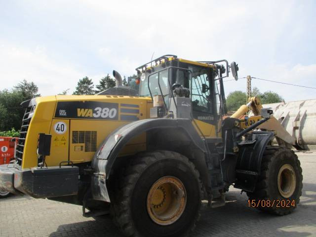 Wheel loader Komatzu WA 380 - 8