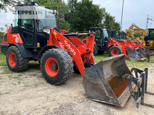 Wheel loader Kubota R082