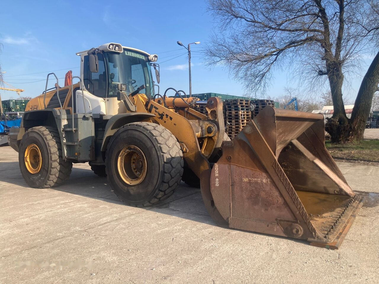 Wheel loader Liebherr 576 high lift bucket 5m³